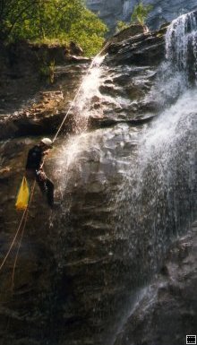 Canyon des Ecouges; pas sous la cascade ! (15A)