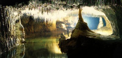  Grotte de Choranche, remarquables "macaronis" 